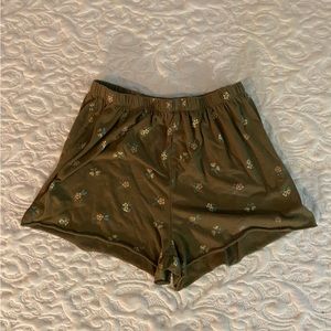 Green shorts with flowers